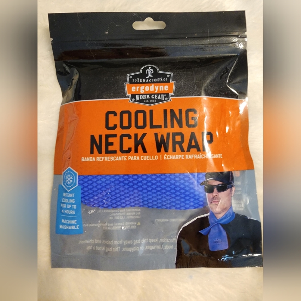 $5 BUNDLE ITEM.  Cooling Neck Wrap.  NEW.